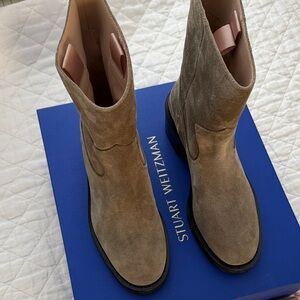 Stuart Weitzman Tan /Grey Suede Women's Boots NWT Size 7.5